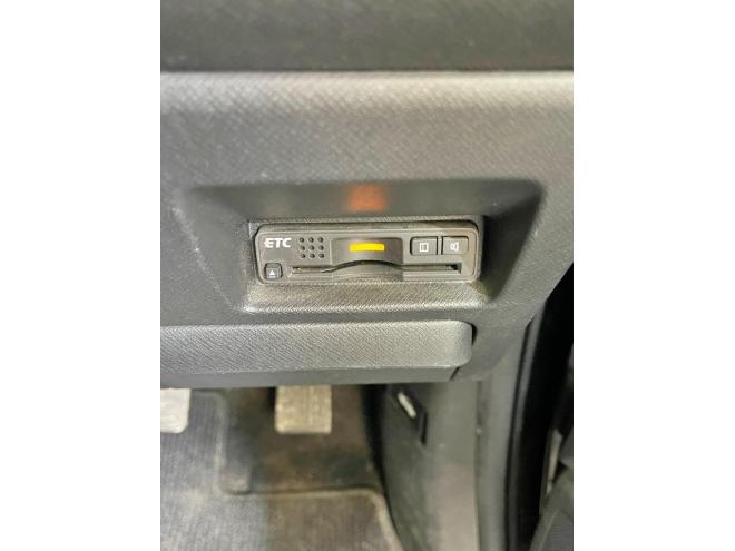 ステップワゴン2.0スパーダZ HDDナビエディション 4WD 5年保証 スマキー 両側パワスラ ETC 自社認証工場 車検整備2年付 修復歴無 寒冷地仕様 禁煙