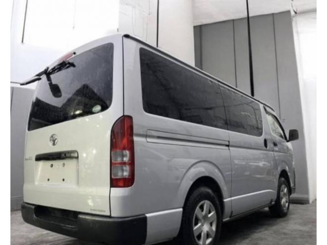 ハイエースバン4型ハイエースDXディーゼルターボ  本州車寒冷地仕様 ナビTVバックカメラ 両側スライドドア リアヒーター  車検新規 12ヶ月点検整備済 保証付！ 4WD 3000 5Dr