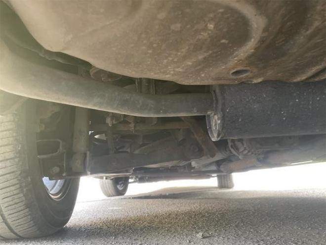 セレナハイウェイスター　４ＷＤ車　ＶＤＣ　アイドリングＳ　キーレスＥ　Ｗエアバック　盗難防止装置　エアバッグ　オートクルーズ　ＰＳ　ＰＷ　衝突安全ボディ　ＡＢＳ　３列シート　フルフラット　ウォークスルー　寒冷地仕様車 4WD 2000 5Dr