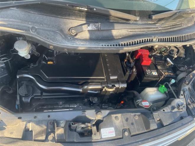 ルークスハイウェイスター　４ＷＤ　両側スライド・片側電動　ＴＶ　オートライト　ＨＩＤ　スマートキー　シートヒーター　ベンチシート　ＣＶＴ　盗難防止システム　ＡＢＳ　アルミホイール　衝突安全ボ 4WD 660 5Dr