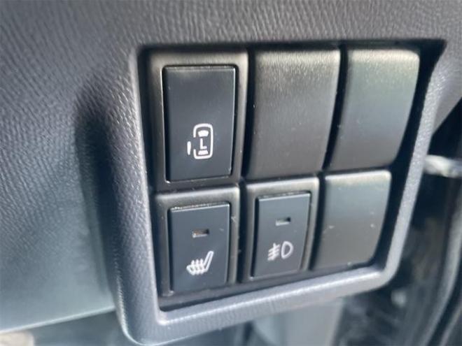 ルークスハイウェイスター　４ＷＤ　両側スライド・片側電動　ＴＶ　オートライト　ＨＩＤ　スマートキー　シートヒーター　ベンチシート　ＣＶＴ　盗難防止システム　ＡＢＳ　アルミホイール　衝突安全ボ 4WD 660 5Dr