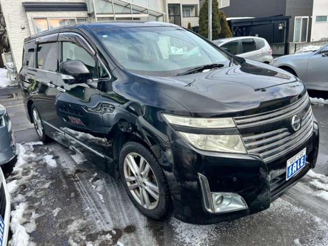 エルグランド2.5 250ハイウェイスター 4WD　パワースライドドア　ナビフルセグTVバックモニター 2500