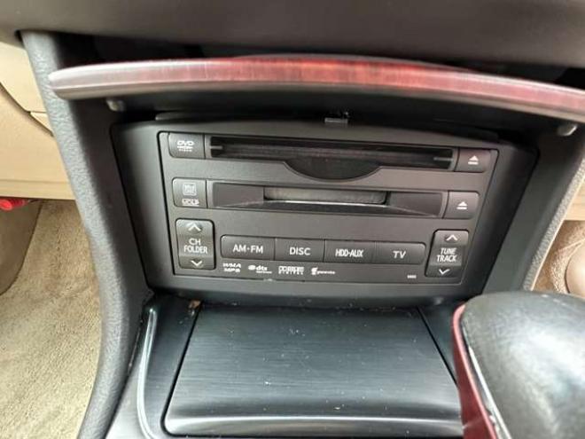クラウンロイヤル 3.0 ロイヤルサルーン i-Four 4WD　純正HDDナビ　ビルトインETC　プッシュスタート　地デジ　純正アルミホイール夏　バックモニター　横滑り防止装置 3000