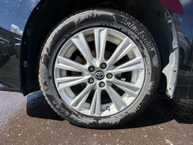 ヴェルファイア2.5 Z 4WD　寒冷地仕様　両側パワースライドドア　Bluetooth　ナビ　地デジ　衝突軽減ブレーキ　純正アルミホイール　　ビルトインETC　プッシュスタート　アイドリングストップ　サイドブレーキホールド 2500
