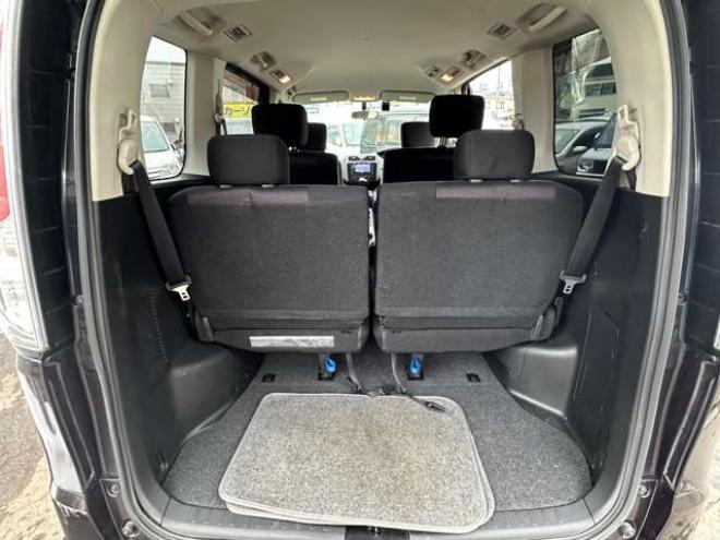 セレナ2.0 ハイウェイスター 4WD　アイドリングストップ　プッシュスタート 2000