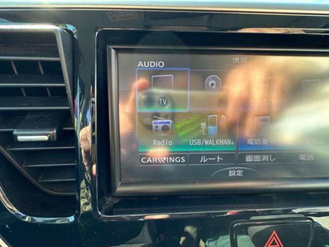デイズルークスハイウェイスターX 4WD　片側パワースライドドア　SDナビ　地デジ　運転席シートヒーター　アイドリングストップ　アラウンドビューモニター　バックモニター　純正アルミホイール夏　プッシュスタート　インテリジェントキー 660