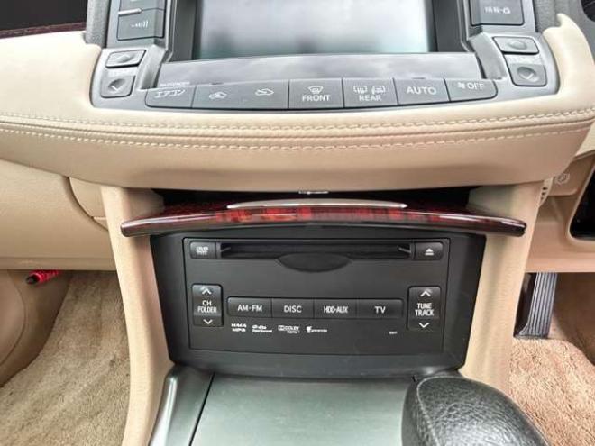 クラウンロイヤル 2.5 ロイヤルサルーン i-Four スペシャルナビパッケージ 4WD　 2500