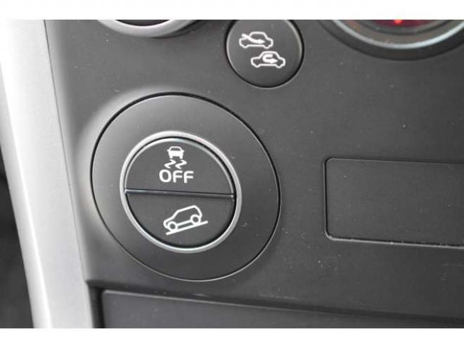エスクード2.4 クロスアドベンチャー 4WD　ワンオーナー特別仕様車4WD横滑り防止装置サンルーフ社外ディスプレイオーディオバックカメラETCハーフレザーシートヒーターHIDライトクルーズコントロール 2400