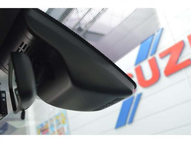 ヴォクシー2.0 ZS 煌III 4WD　ワンオーナー7人乗り4WD寒冷地仕様車トヨタセーフティセンスプリクラッシュセーフティ7インチワイドナビTVバックカメラ両側オートスライドドアETCハイビームアシストLEDヘッドライトクルーズコントロール 2000