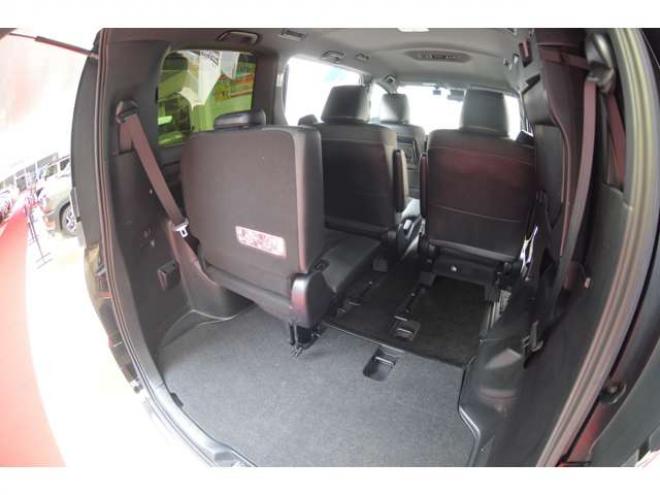 ヴォクシー2.0 ZS 煌III 4WD　ワンオーナー7人乗り4WD寒冷地仕様車トヨタセーフティセンスプリクラッシュセーフティ7インチワイドナビTVバックカメラ両側オートスライドドアETCハイビームアシストLEDヘッドライトクルーズコントロール 2000