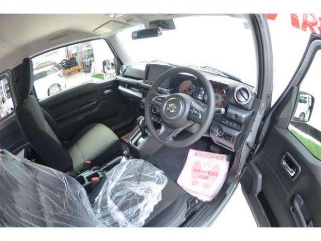 ジムニーXC 4WD　ワンオーナー車4WDターボ横滑り防止装置セーフティサポート搭載アイドリングストップ横滑り防止装置クルーズコントロールハイビームアシストLEDライト 登録済未使用車 660