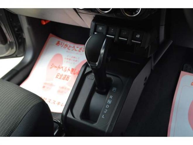 ジムニーXC 4WD　ワンオーナー車4WDターボ横滑り防止装置セーフティサポート搭載アイドリングストップ横滑り防止装置クルーズコントロールハイビームアシストLEDライト 登録済未使用車 660