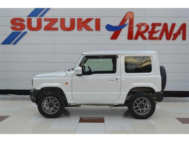 ジムニーXC 4WD　ワンオーナー車4WDターボ横滑り防止装置セーフティサポート搭載アイドリングストップ横滑り防止装置クルーズコントロール11インチディスプレイオーディオハイビームアシストLEDライト 660