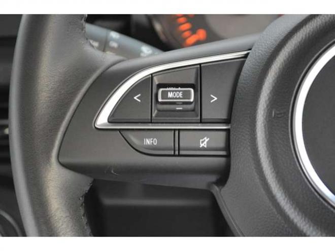 ジムニーXC 4WD　ワンオーナー車4WDターボ横滑り防止装置セーフティサポート搭載アイドリングストップ横滑り防止装置クルーズコントロール11インチディスプレイオーディオハイビームアシストLEDライト 660