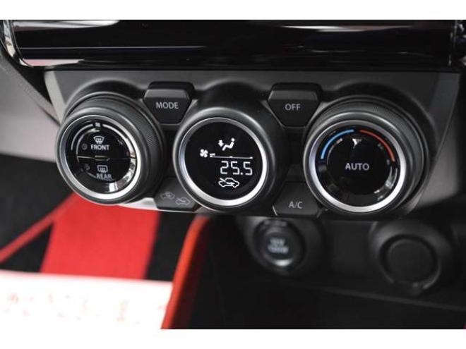 スイフトスポーツ 1.4　ワンオーナー車6速マニュアルFFターボセーフティサポート搭載ハイビームアシストLEDアダプティブクルーズコントロール横滑り防止装置ETCマッドフラップCDシートヒーター後退時ブレーキサポート 4WD 1400
