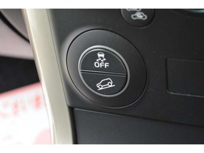エスクード2.4 ランドブリーズ 4WD　ワンオーナー特別仕様車4WD横滑り防止装置サンルーフ社外ディスプレイオーディオバックカメラETCハーフレザーシートヒーターHIDライトクルーズコントロール 2400
