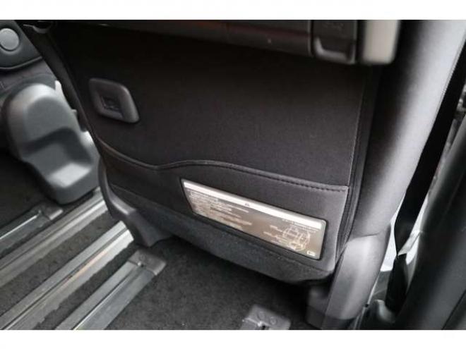 セレナ2.0 ハイウェイスター 4WD　純正フルセグナビ　アラウンドビューカメラ　両側電動スライドドア　ハンズフリーオートスライドドア　インテリジェントパーキングアシスト　クルーズコントロール 2000