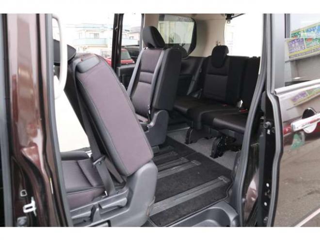 セレナ2.0 ハイウェイスター 4WD　純正フルセグナビ　アラウンドビューカメラ　両側電動スライドドア　ハンズフリーオートスライドドア　インテリジェントパーキングアシスト　クルーズコントロール 2000