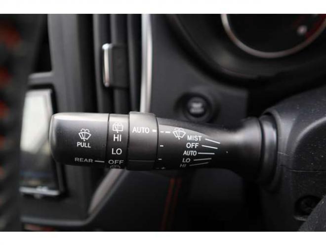 XV2.0e-L アイサイト 4WD　純正フルセグナビ　バックカメラ　ETC　電動パーキングブレーキ　オートビークルホールド　アダプティブクルーズコントロール 2000