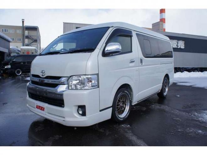 ハイエース2.7 GL ロング ミドルルーフ 4WD　ワンオーナー　ケンウッド9インチナビTV　Bカメラ　フリップダウンモニター　ワークエクストラップ17インチAW　415コブラフロントスポイラー　ベッドキット　LEDヘッドライト　スマキー　AC100V 2700