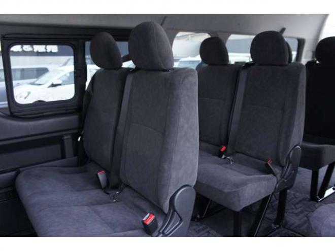 ハイエース2.7 グランドキャビン 4WD　令和8年2月登録　登録済未使用車 走行7キロ　パノラミックビューモニター デジタルインナーミラー　LEDヘッドランプ　LEDフォグランプ　ベージュメタリック　メーカー保証付 登録済未使用車 2700