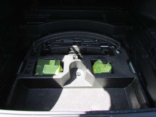 ハリアー2.0 S 4WD　純正ディスプレイオーディオ/バックカメラ/フルセグTV/クリアランスソナー/衝突軽減ブレーキ/レーダークルーズコントロール/ETC/LEDヘッドライト/Bluetooth 2000
