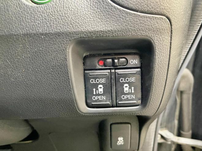 N-BOXG SSパッケージ 4WD 5年保証 スマキー 両側パワスラ ナビTV Bカメ ETC 自社認証工場 車検整備2年付 寒冷地仕様