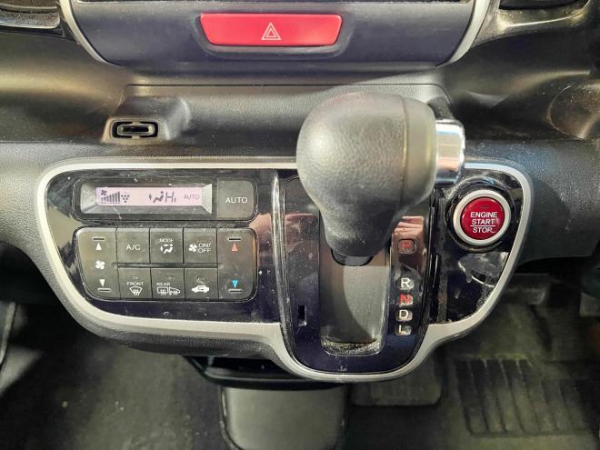 N-BOXG SSパッケージ 4WD 5年保証 スマキー 両側パワスラ ナビTV Bカメ ETC 自社認証工場 車検整備2年付 寒冷地仕様
