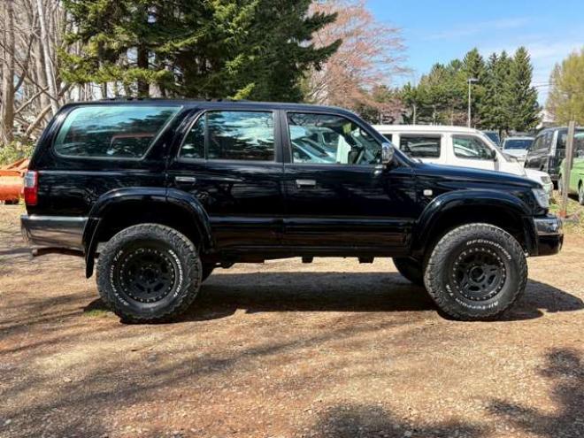 ハイラックスサーフ2.7 SSR-X Vセレクション 4WD　社外ナビ　バックカメラ　リフトアップ　社外アルミホイール　エアコン　ETC　ドライブレコーダー　パワステ　パワーウィンドウ　ABS　キーレスエントリー　ルーフレール 2700