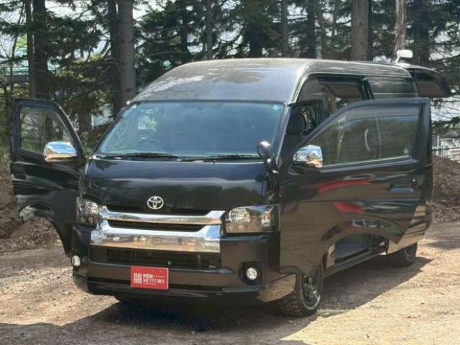 ハイエースコミューター 2.5 GL ディーゼルターボ 4WD　社外アルミ　パワステ　パワーウィンドウ　キーレスエントリー　ETC　ドライブレコーダー　片側電動スライドドア　後席モニタ　TV　ナビ　バックカメラ　エアコン　ABS　横滑り防止装置　全塗装済 2500