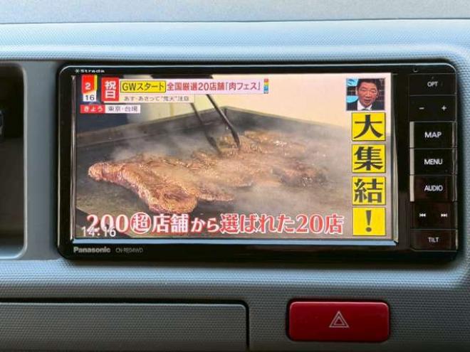 ハイエースコミューター 2.5 GL ディーゼルターボ 4WD　社外アルミ　パワステ　パワーウィンドウ　キーレスエントリー　ETC　ドライブレコーダー　片側電動スライドドア　後席モニタ　TV　ナビ　バックカメラ　エアコン　ABS　横滑り防止装置　全塗装済 2500