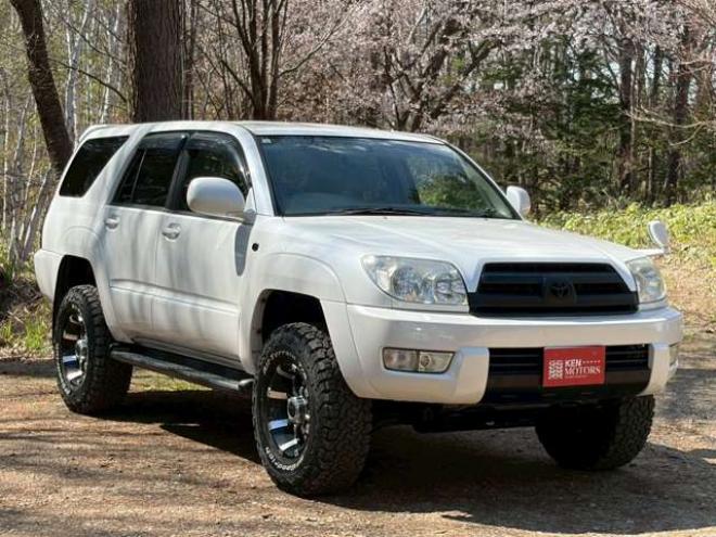 ハイラックスサーフ2.7 SSR-G 4WD　禁煙車　パワステ　パワーウィンドウ　ETC　社外ナビ　バックカメラ　キーレスエントリー　リフトアップ　エンジンスターター　寒冷地仕様　ABS　エアコン　盗難防止装置　社外アルミホイール 2700