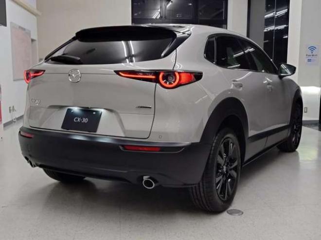 CX-302.0 20S レトロ スポーツ エディション 4WD　登録済み未使用車/コネクティッドカー/全方位カメラ/パーキングセンサー/10.25インチモニター/メモリー電動シート/電動リアゲート/シートヒーター/18AW 登録済未使用車 2000