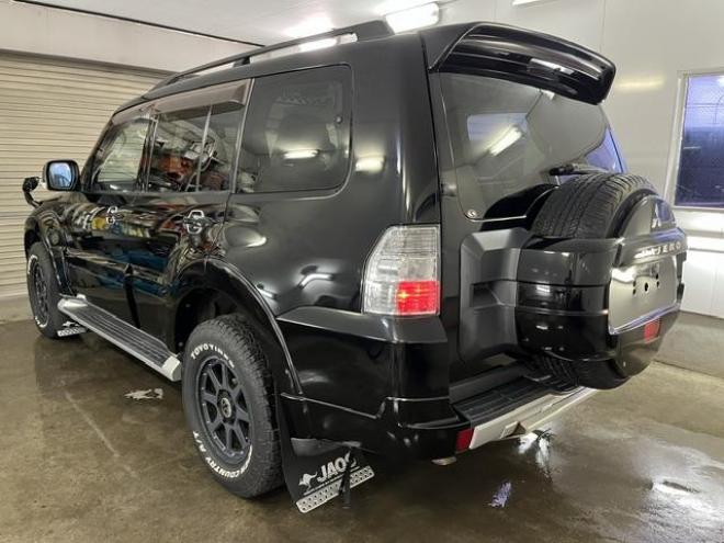 パジェロロングエクシード　寒冷地仕様ダブルバッテリー　禁煙車　エクストリーム１７ＡＷ＋ＴＯＹＯホワイトレタータイヤ　社外１７ＡＷ＋スタッドレスタイヤ　新品ＪＡＯＳブラックマッドガード　ケンウッドナビ　地デジ　Ｂｌｕｅｔｏｏｔｈ 4WD 3200 5Dr