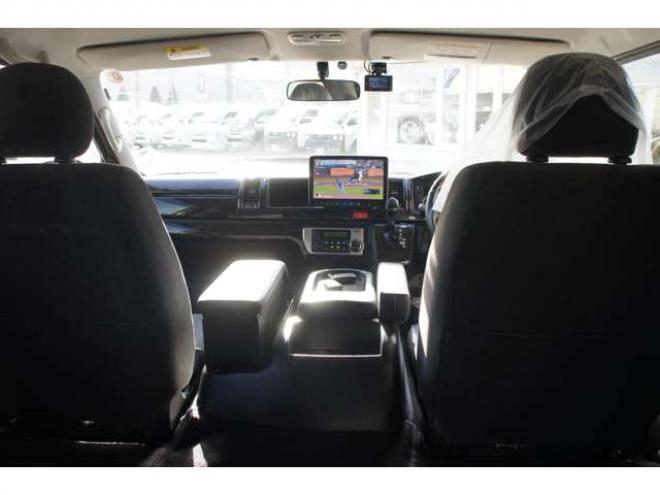 ハイエース2.7 GL ロング ファインテックツアラー 4WD　アルパインBIG-Xナビ&後席フリップダウンモニター　両側パワースライドドア　社外ETC　ISOFIX対応キャプテンシート　415COBRAクリーンルック3Fスポイラー　BADRACKER17インチAW　ドラレコ 2700