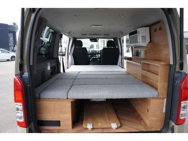 ハイエースバン2.8 スーパーGL ロング ディーゼルターボ 4WD　キャンパー鹿児島製　CKワイルダー　車中泊仕様　REVOシート　室内用エアコン　ベバストFFヒーター　走行充電　サブバッテリー　外部電源　オリジナルベッド　電動開閉バックドア　415SAFARI丸目キット 2800