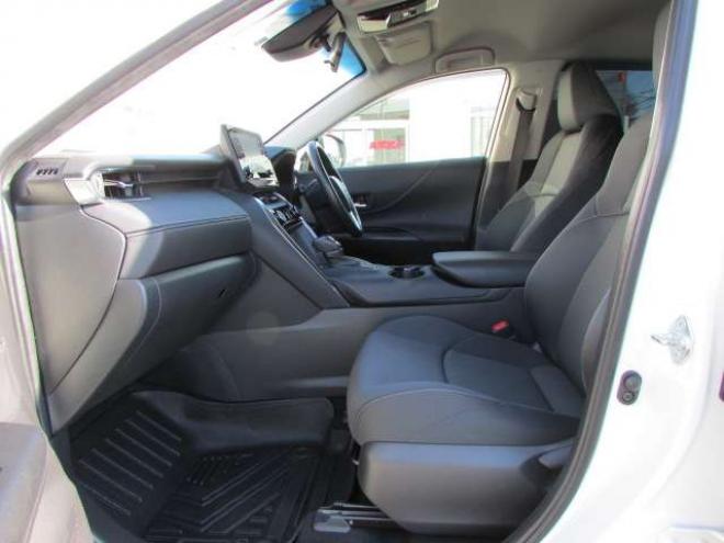 ハリアー2.0 S 4WD　純正ディスプレイオーディオ/バックカメラ/フルセグTV/クリアランスソナー/衝突軽減ブレーキ/レーダークルーズコントロール/ETC/LEDヘッドライト/Bluetooth 2000
