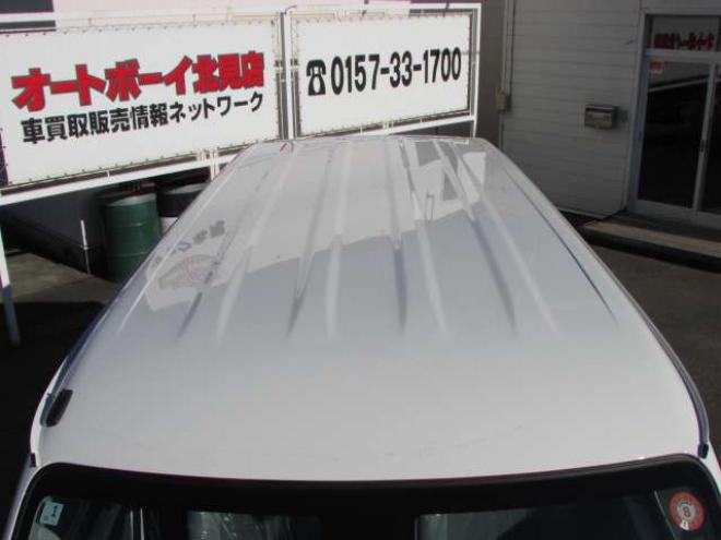 タウンエースバン1.5 GL 4WD　登録済未使用車/スマートアシスト/LEDヘッドライト/ベッドキット/MAD CROSS14インチホイール+ジオランダーX-AT/キーレス/アイドリングストップ/ディスプレイオーディオ 登録済未使用車 1500
