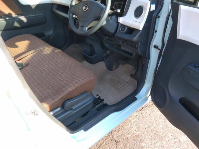 モコモコ Ｘ　ＦＯＵＲ ４ＷＤ　ＡＢＳ　スマートキー　Ｐスタート　ナビＴＶ　ブルーツース　バックカメラ　リモコンスターター　ドライブレコーダー　ドアミラーウインカー　Ｄ席シートヒーター　夏冬アルミタイヤ付　車検令和１０年５月 4WD 660 5Dr