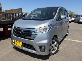 デイズ　格安！ハイウェイスターx 4WD 660 5Dr