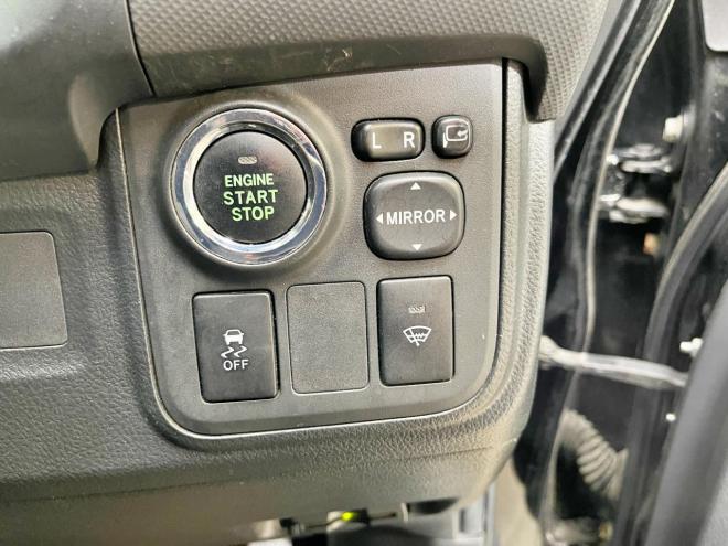 ウィッシュ1.8S 4WD 5年保証 スマキー ナビTV Bカメ ETC 自社認証工場 車検整備2年付 修復歴無 寒冷地仕様 禁煙
