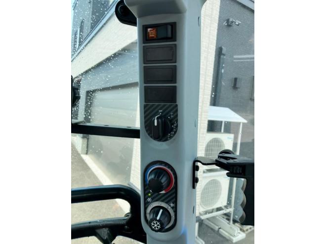 トラクターニューホランド　中古　T4.75