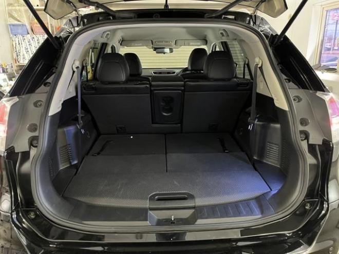 エクストレイル２０Ｘ　エクストリーマーＸ　エマージェンシーブレーキＰＫＧ　本州仕入　禁煙車　寒冷地仕様　エマージェンシーブレーキ　純正１７インチＡＷ　社外１７ＡＷ＋スタッドレスタイヤ付　ケンウッドナビ　フルセグ地デジ　ＤＶＤ再生　Ｂｌｕｅｔｏｏｔｈ対応　バックカメラ　ＥＴＣ 4WD 2000 5Dr