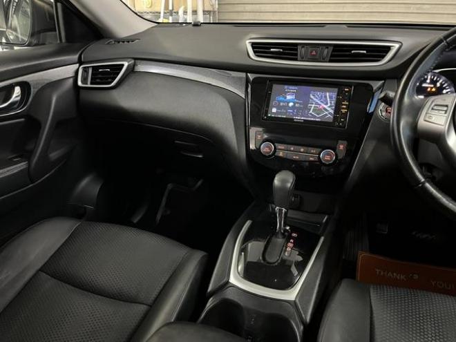 エクストレイル２０Ｘ　エクストリーマーＸ　エマージェンシーブレーキＰＫＧ　本州仕入　禁煙車　寒冷地仕様　エマージェンシーブレーキ　純正１７インチＡＷ　社外１７ＡＷ＋スタッドレスタイヤ付　ケンウッドナビ　フルセグ地デジ　ＤＶＤ再生　Ｂｌｕｅｔｏｏｔｈ対応　バックカメラ　ＥＴＣ 4WD 2000 5Dr
