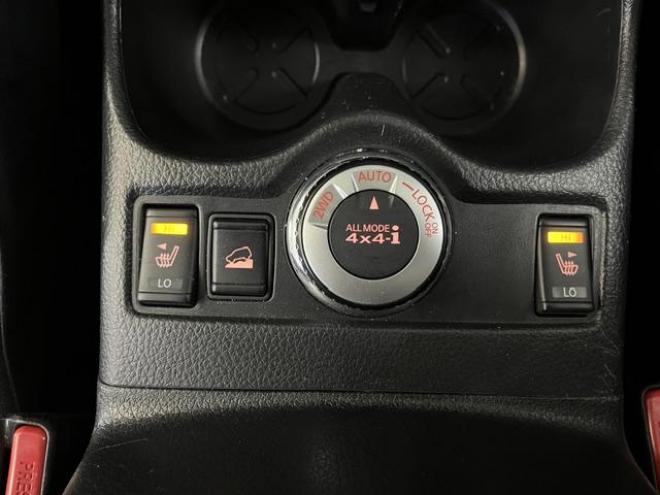 エクストレイル２０Ｘ　エクストリーマーＸ　エマージェンシーブレーキＰＫＧ　本州仕入　禁煙車　寒冷地仕様　エマージェンシーブレーキ　純正１７インチＡＷ　社外１７ＡＷ＋スタッドレスタイヤ付　ケンウッドナビ　フルセグ地デジ　ＤＶＤ再生　Ｂｌｕｅｔｏｏｔｈ対応　バックカメラ　ＥＴＣ 4WD 2000 5Dr