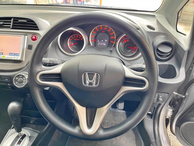 フィット1.3G 4WD 5年保証 ナビTV Bカメ 自社認証工場 車検整備2年付 修復歴無 寒冷地仕様 禁煙