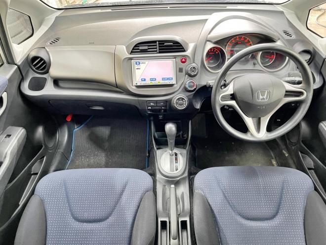 フィット1.3G 4WD 5年保証 ナビTV Bカメ 自社認証工場 車検整備2年付 修復歴無 寒冷地仕様 禁煙