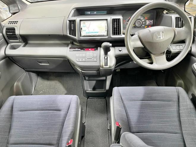ステップワゴン2.0G Lパッケージ 4WD 5年保証 両側パワスラ ナビ 自社認証工場 車検整備2年付 修復歴無 寒冷地仕様 禁煙
