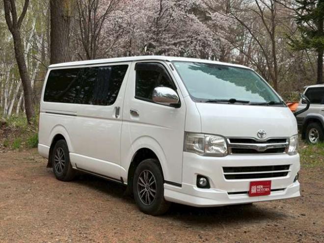 ハイエースバン3.0 スーパーGL ロング ディーゼルターボ 4WD　社外ナビ　地デジ　バックカメラ　ベットキット　ETC　記録簿　パワステ　パワーウィンドウ　エアコン　キーレスエントリー　盗難防止装置　ABS 3000