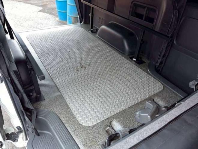 ハイエースバン3.0 スーパーGL ロング ディーゼルターボ 4WD　社外ナビ　地デジ　バックカメラ　ベットキット　ETC　記録簿　パワステ　パワーウィンドウ　エアコン　キーレスエントリー　盗難防止装置　ABS 3000